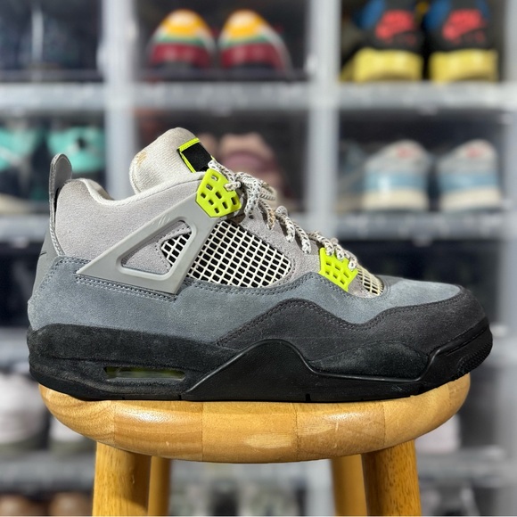 Jordan 4 Retro Se “Neon 95”